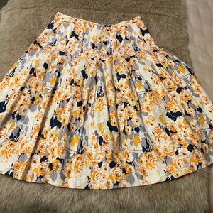 Cute pleated cotton summer skirt, size 6